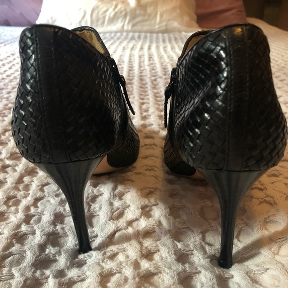 Cole Haan woven leather black heel booties size 6 - Picture 4 of 4